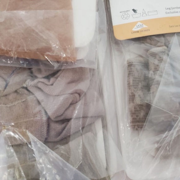 Pantyhose Bundle TALL  125-160 lbs - Picture 2 of 4